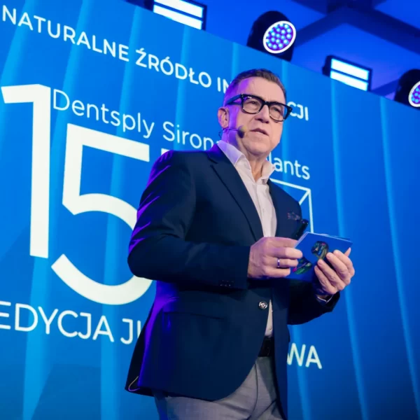 kongres-wystapienie-maciej